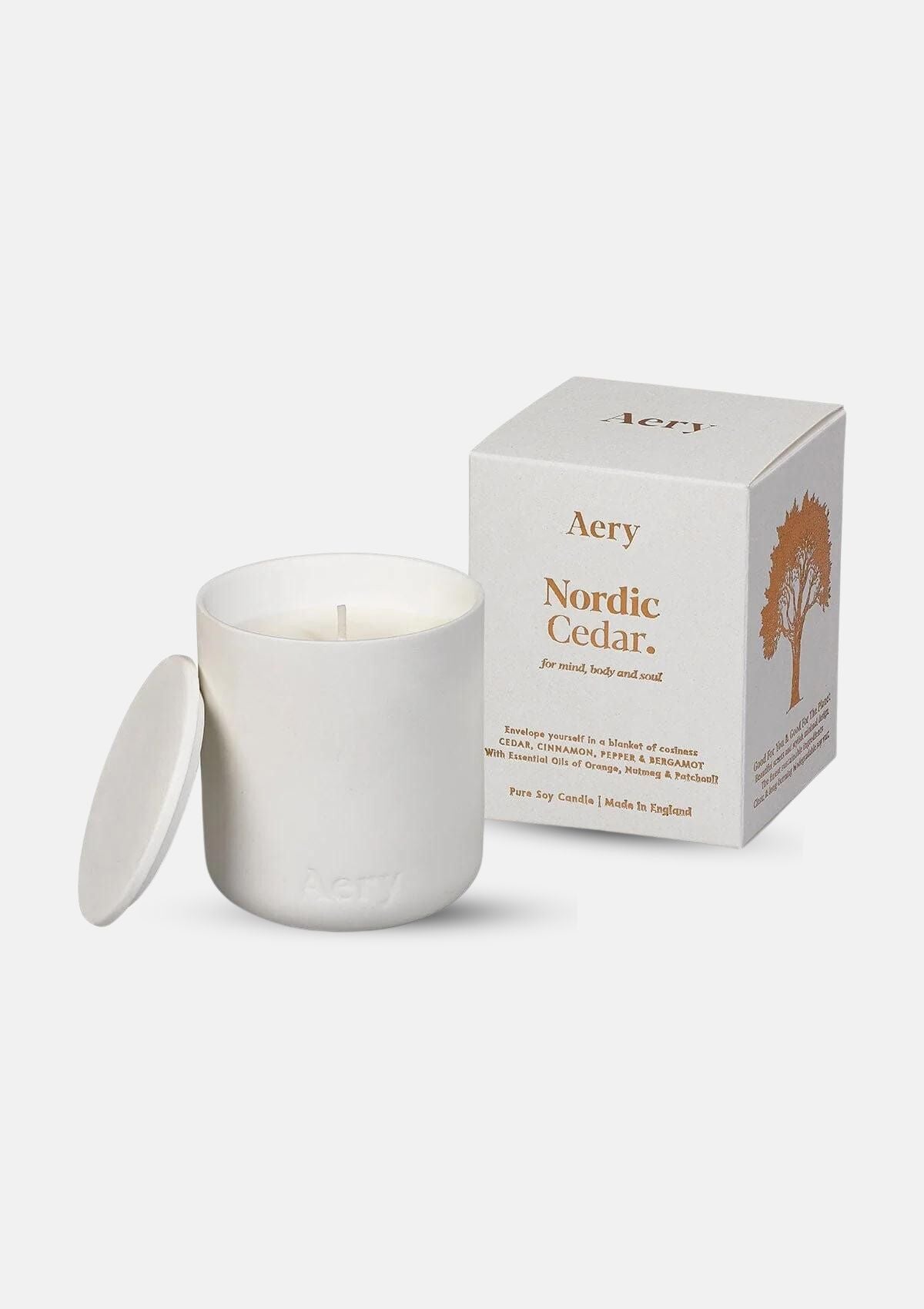 NORDIC CEDAR SCENTED CANDLE - CEDAR CINNAMON AND BERGAMOT