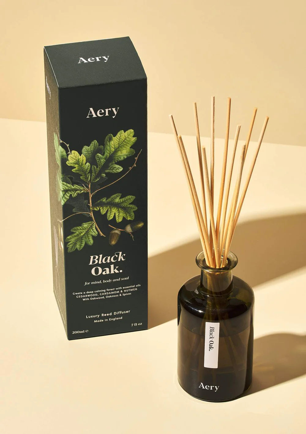 BLACK OAK REED DIFFUSER - CEDARWOOD CARDAMON AND NUTMEG